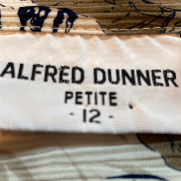 Alfred Dunner Women’s Button Up Blouse Floral Hawaiian Print Size 12P - Picture 6 of 7